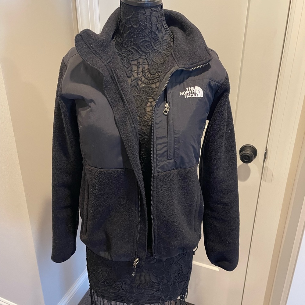 North Face Fleece Denali Jacket - Size M